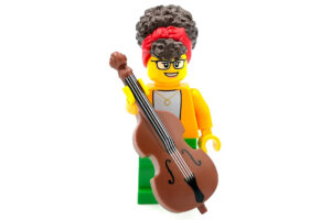 LEGO Muzikant met basgitaar (Build a Minifigure)