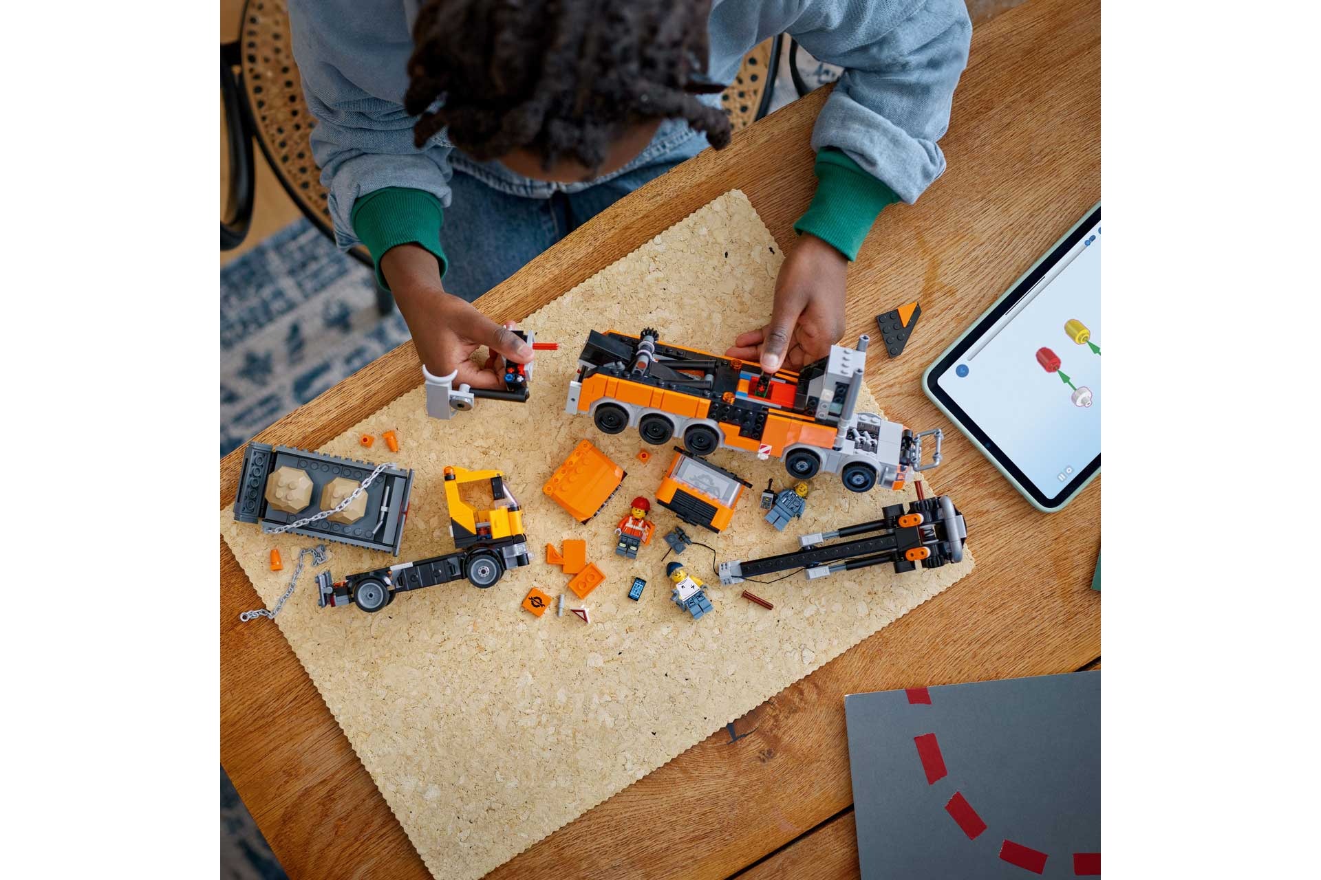 LEGO 60467 Zware sleepwagen met kraan - Afbeelding 6