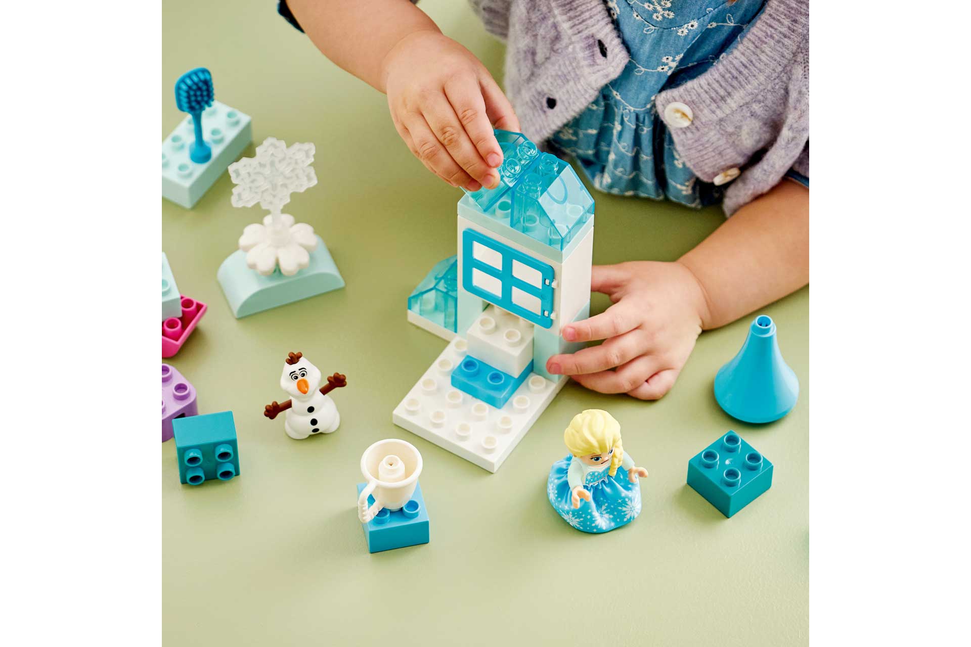 LEGO 10462 DUPLO Frozen creatieve doos met Elsa en Olaf - Afbeelding 3